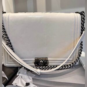 💥FLASH SALE💥Authentic Chanel Reverso Extra Large Boyd Bag